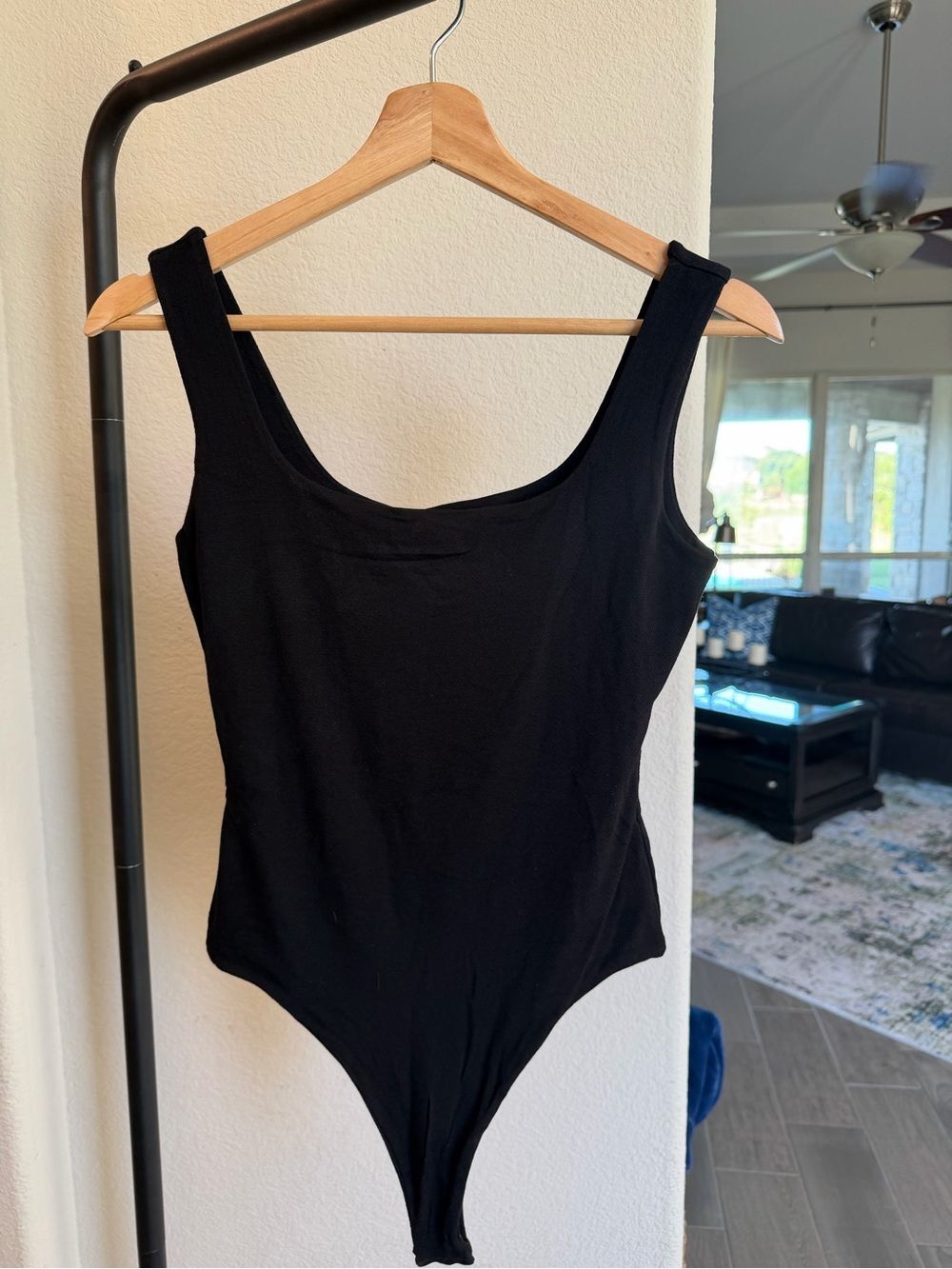naked wardrobe Black Scoop Neck Tank Stretch Sleeveless Bodysuit M